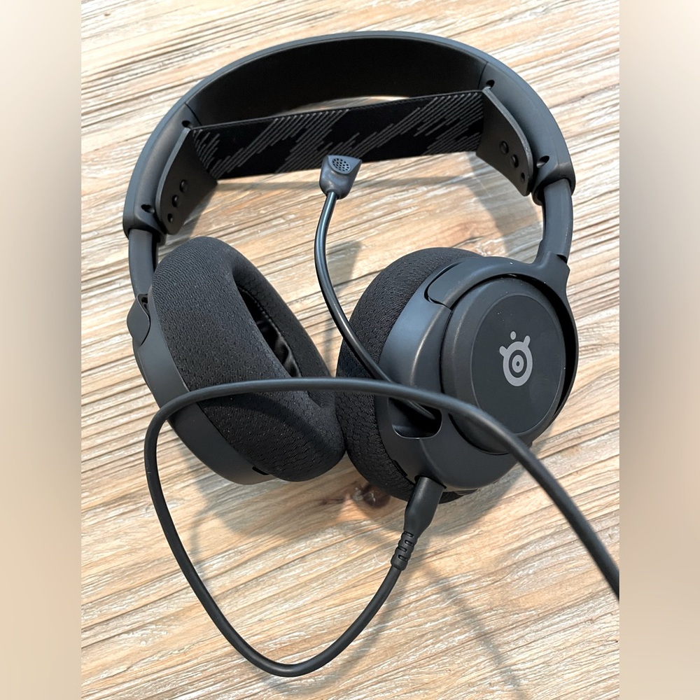 Arctis Nova 1 Gaming Headset